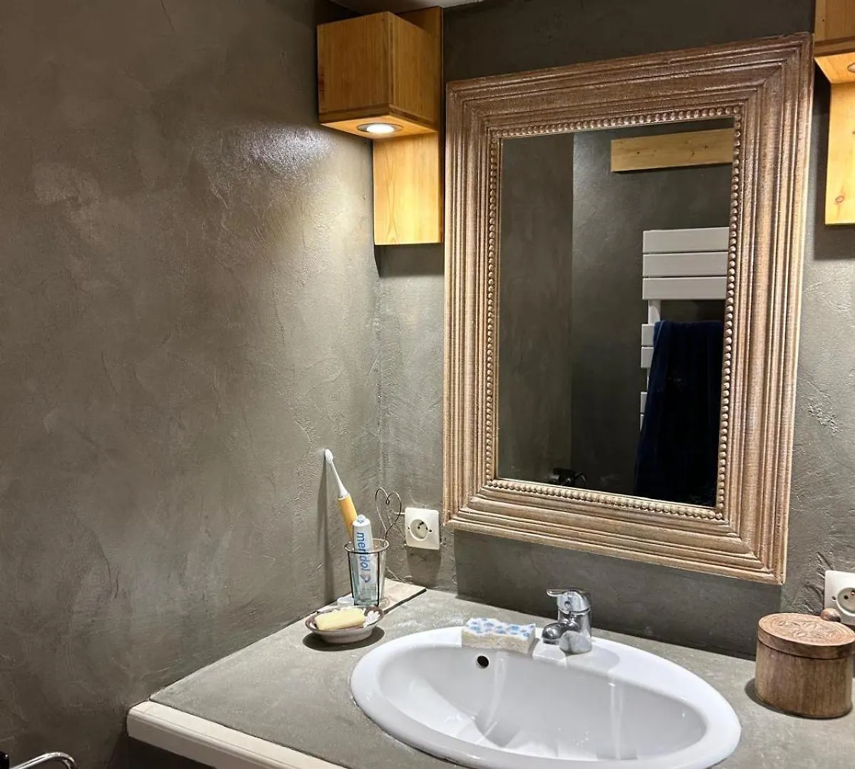 Charmant Appartement Avec Jolie Vue Briancon  Apartment