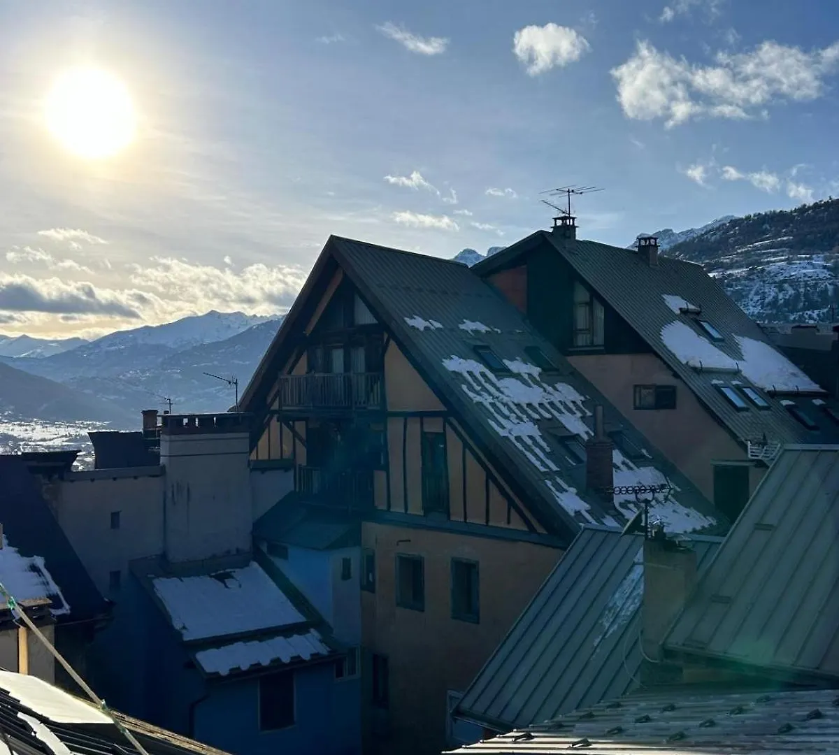 Apartment Charmant Appartement Avec Jolie Vue Briancon