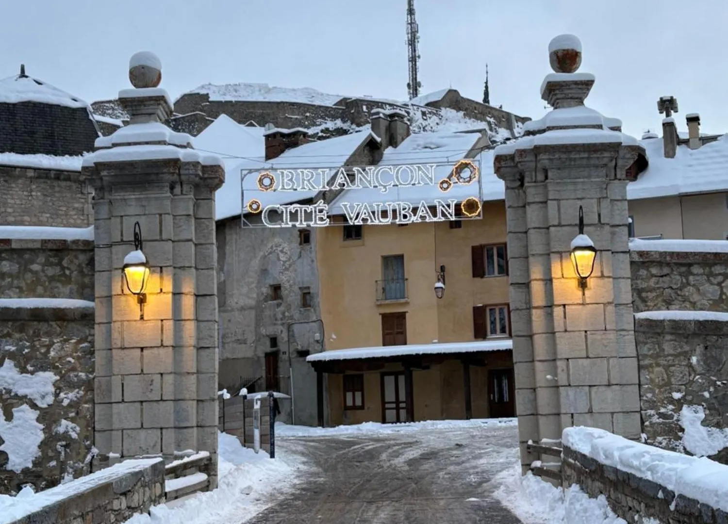 Charmant Appartement Avec Jolie Vue Briancon  France